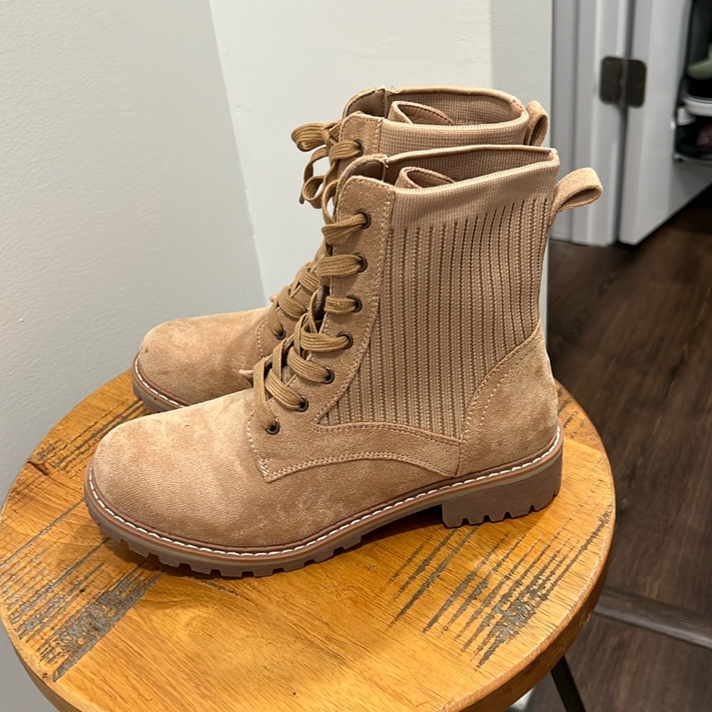 Boutique by Corkys, never worn!